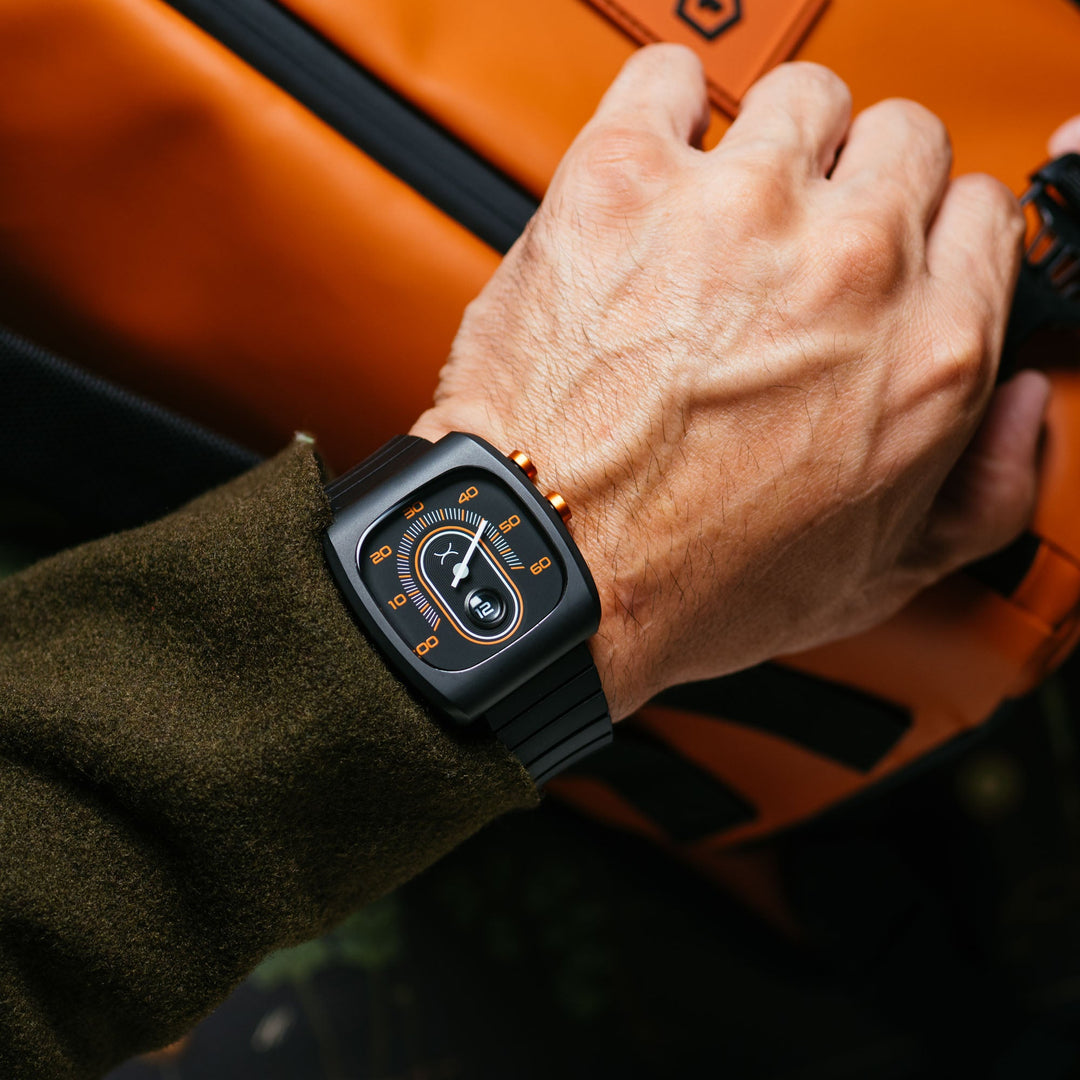Retroscope Jump Hour Black Orange | Xeric.com – Watches.com