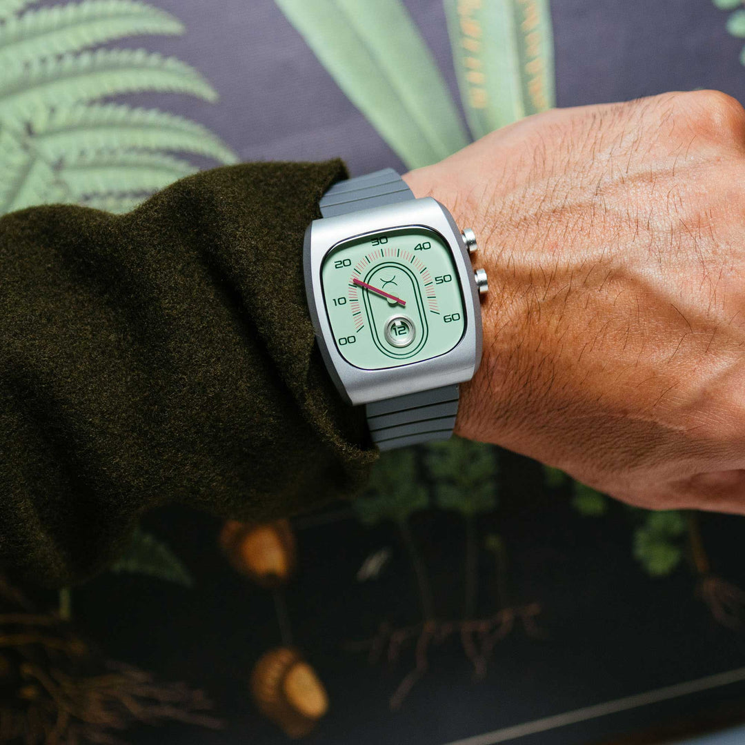 Xeric Retroscope Jump Hour Mint Ruby | Watches.com