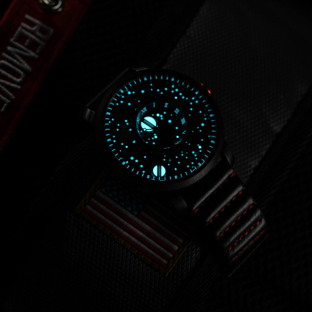 リック Xeric Trappist-1 Automatic NASA Edition Black Hole | Watches.com