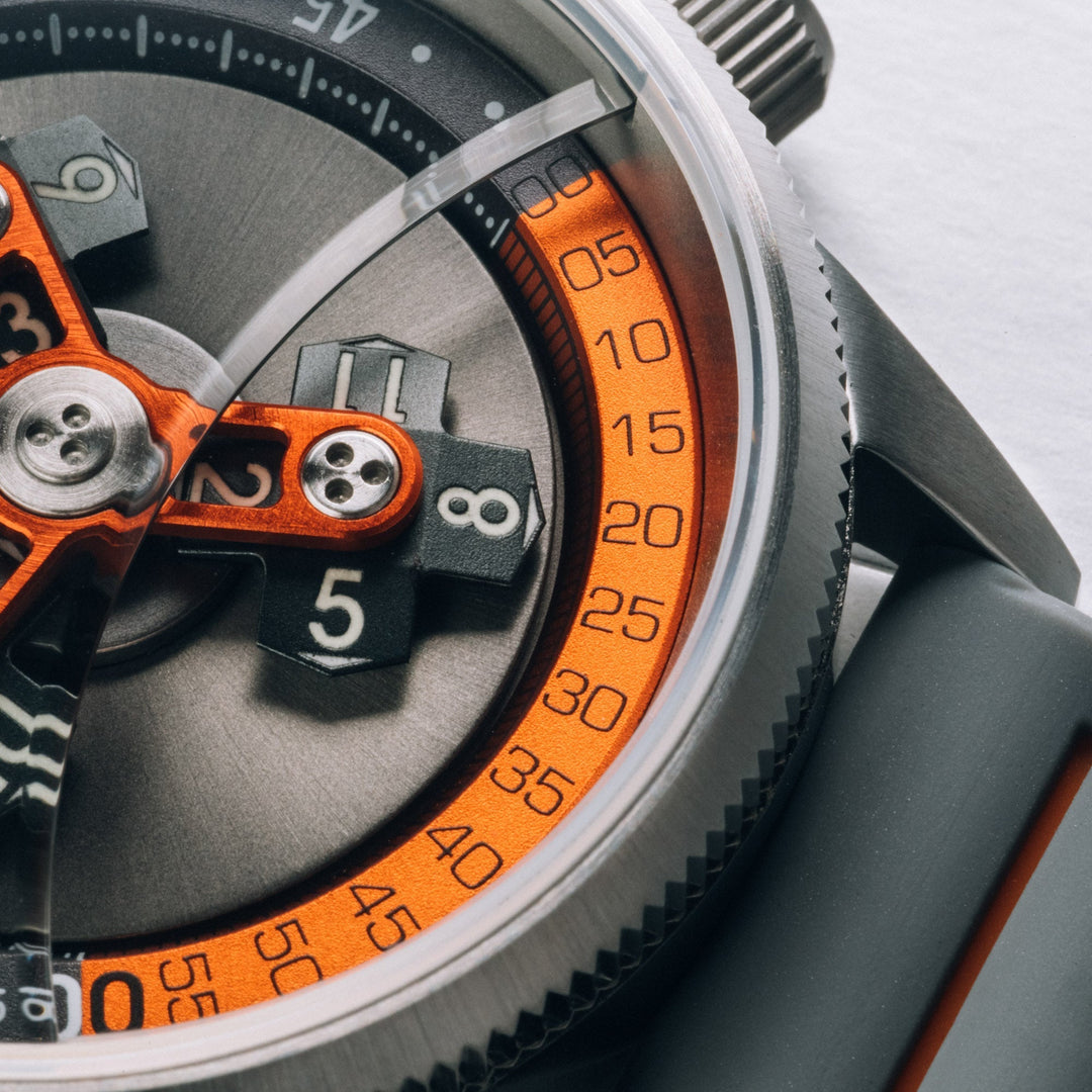 人文 Hurriter und Hurritisch Xenia Band II Xeric Vendetta II Automatic Wandering Hour Gray Orange | Watches.com