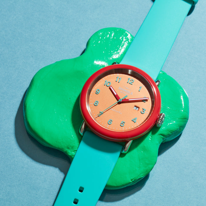 Shinola Detrola 43mm The Silly Putty angled shot picture