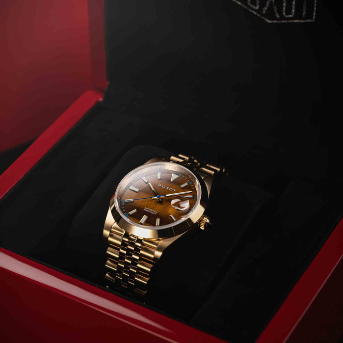 Duxot Vezeto Automatic Tiger Eye Limited Edition angled shot picture