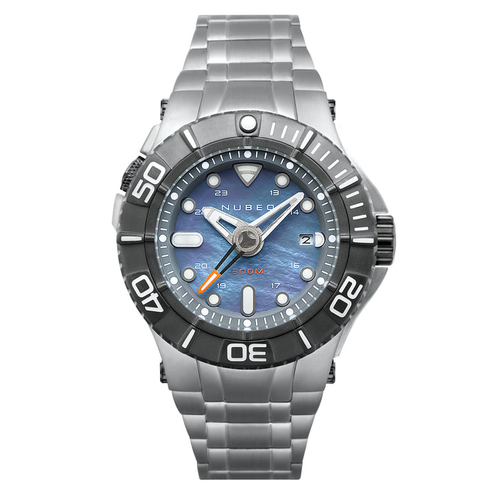 Nubeo Manta Mid Automatic Silver Limited Edition angled shot picture