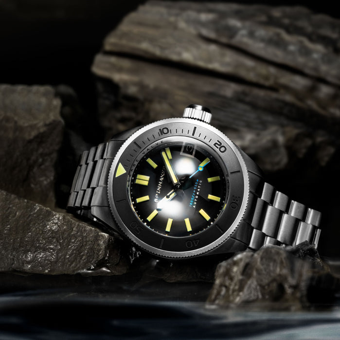 Spinnaker Piccard Automatic 550 Meters Volcano Black angled shot picture
